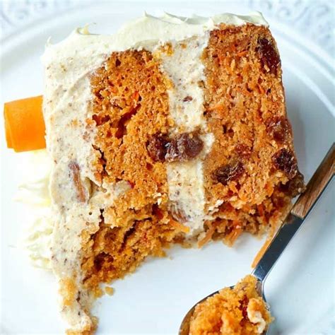 best-healthy-carrot-cake-recipe-the-big-mans-world image
