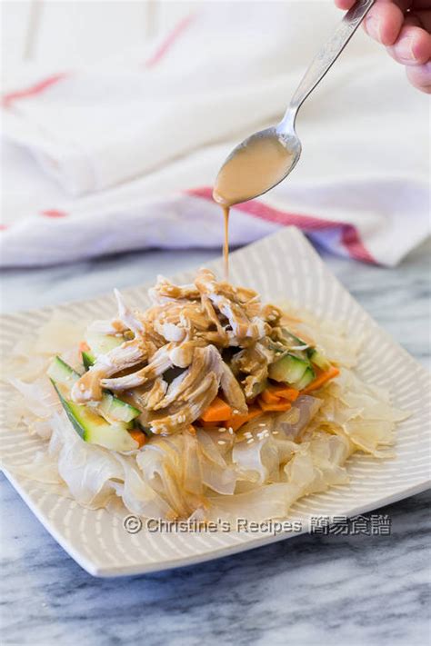 shredded-chicken-and-green-bean-noodles-with image