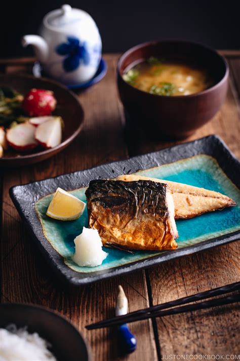 grilled-mackerel-saba-shioyaki-鯖の塩焼き-just-one image