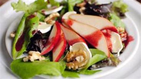 fresh-pear-and-brie-salad-with-blackberry-vinaigrette image