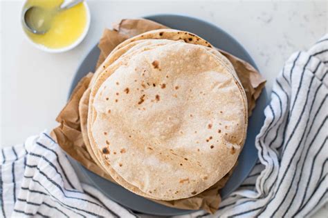 roti-whole-wheat-indian-flat-bread-roti image