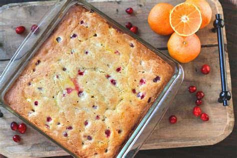 cranberry-orange-buttermilk-breakfast-cake-lynsey image