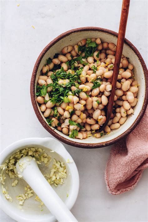 spring-buddha-bowl-with-quinoa-lemony-white-beans image