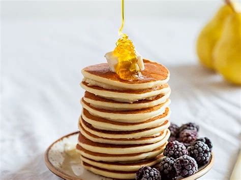 7-delicious-pancake-toppings-that-are-not-maple image