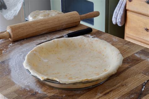 cheddar-cheese-pie-crust-weekend-at-the-cottage image