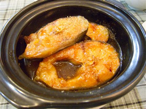ca-kho-to-recipe-vietnamese-clay-pot-fish-with image
