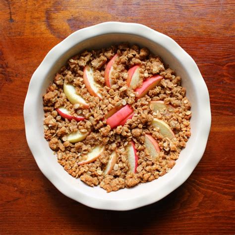 easy-apple-crumble-with-oats-recipe-for-perfection image