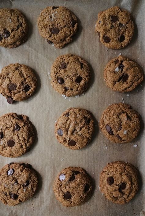 almond-butter-chocolate-chip-cookies-scheckeats image