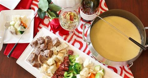 romantic-cheese-fondue-for-two-la-crema image