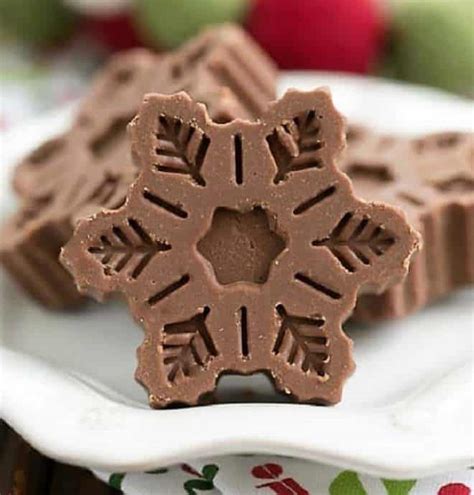 festive-fudge-snowflakes-with-pro-tips-that-skinny image
