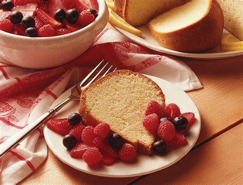 vanilla-pound-cake-gluten-free-recipe-land-olakes image