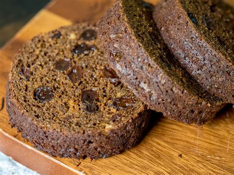 old-fashioned-boston-brown-bread-12-tomatoes image