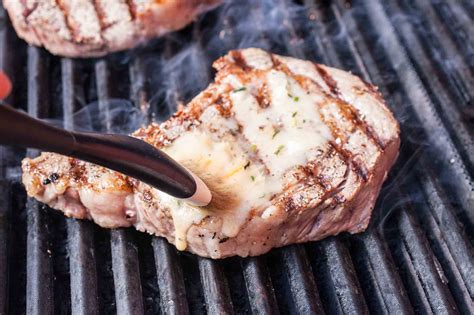 how-to-grill-the-best-steak-simply image
