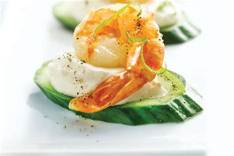 jumbo-shrimp-canaps-with-chili-lime-cream image