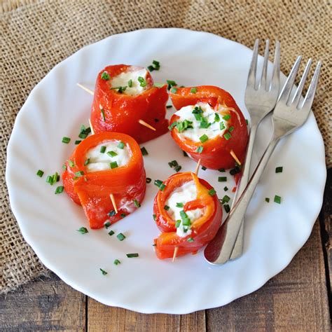 roasted-red-bell-peppers-with-garlic-cream-cheese image