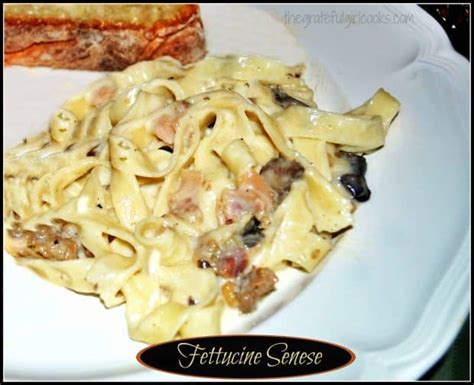 fettucine-senese-olive-garden-copycat-sauce-the image