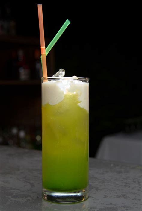how-to-make-a-midori-splice-find-more-cocktail image