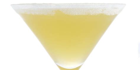 drink-recipe-how-to-make-the-perfect-rum-sidecar image