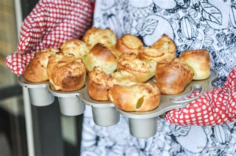 how-to-make-magical-popover-rolls-the-turquoise image