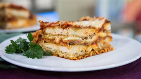 chicken-parmesan-lasagna-recipe-today image