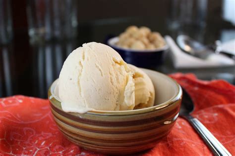vanilla-macadamia-nut-ice-cream-tutus-pantry image
