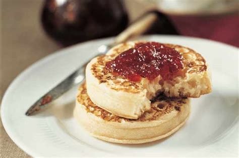 how-to-make-crumpets-countryfilecom image