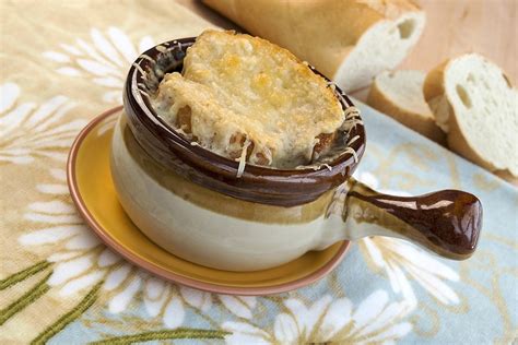 anthony-bourdains-french-onion-soup-authentic image