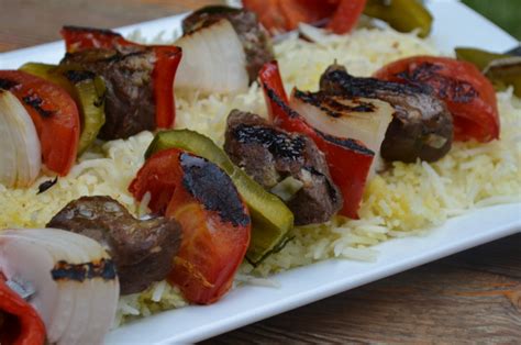 beef-kabobs-with-grilled-vegetables-yvonne-maffei image