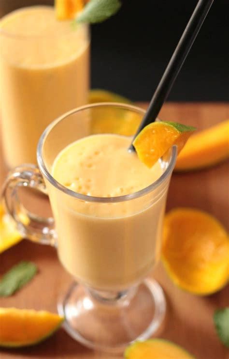 mango-milkshake-mango-shake-i-knead-to-eat image