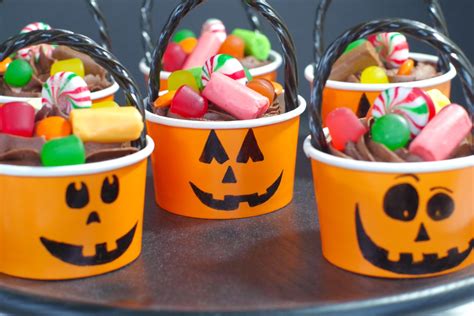 halloween-jack-olantern-cupcakes-food-meanderings image