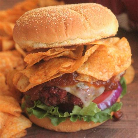 bourbon-bbq-crunch-burger-hey-grill-hey image