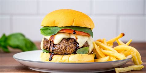 best-caprese-burger-recipe-best-burger image