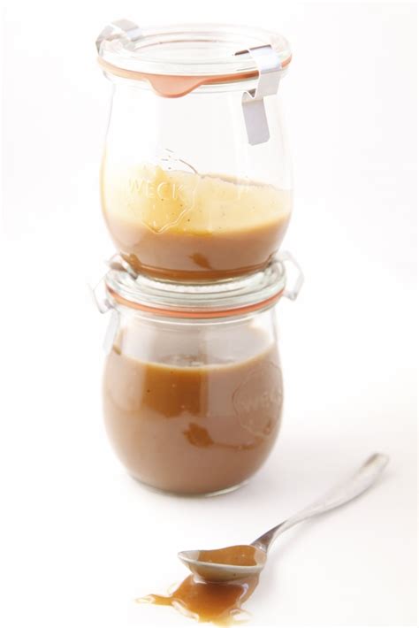homemade-coffee-caramel-sauce-bell-alimento image
