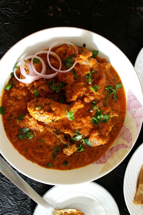 mughlai-style-chicken-changezi-recipe-archanas image