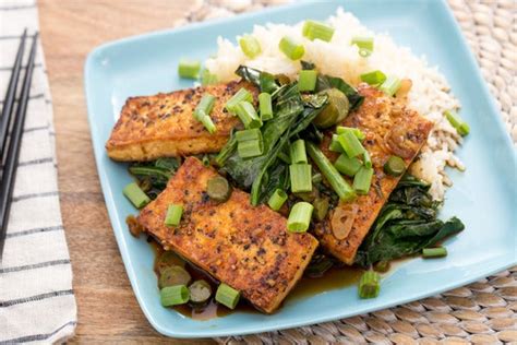 black-pepper-crusted-tofu-with-garlic-rice-chinese image