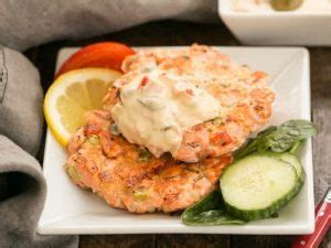 homemade-remoulade-sauce-and-salmon-cakes image