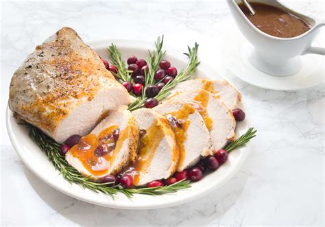 cranberry-apricot-stuffed-pork-loin-with-cranberry-pan image