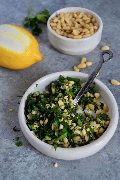 roasted-green-beans-with-lemon-herb-gremolata image