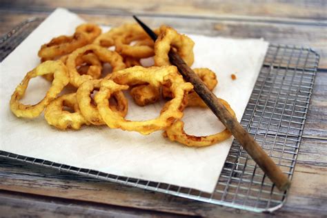 beer-battered-onion-rings image