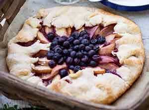blueberry-nectarine-open-face-tart-new-england image