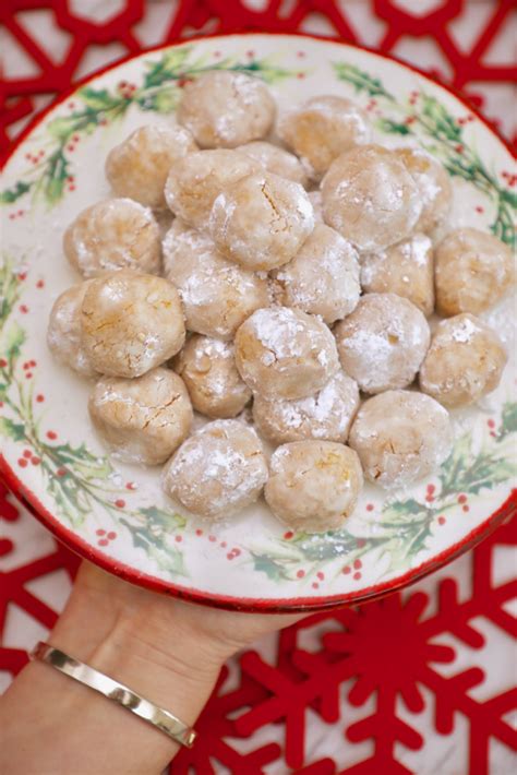 no-bake-peanut-butter-snowball-cookies-bigger image