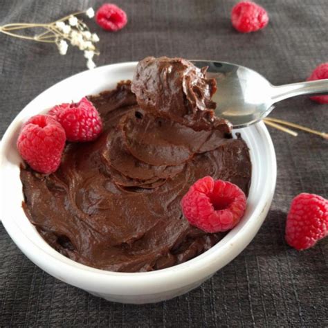 avocado-chocolate-pudding-recipe-paleo-dairy-free image