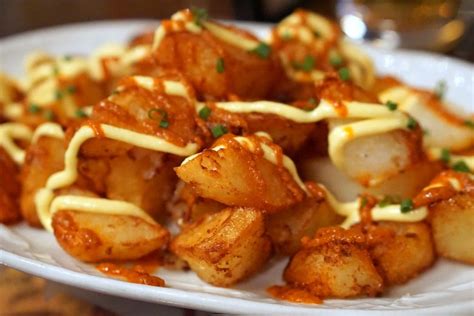 best-patatas-bravas-recipe-easy-spanish-fried image