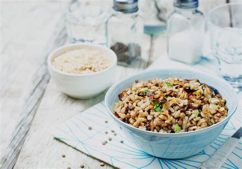 mujaddarah-middle-eastern-rice-with-lentils-the image