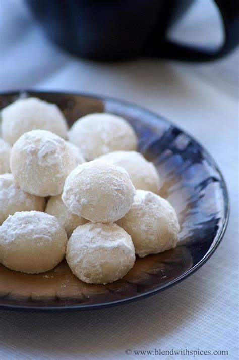 snowball-cookies-recipe-russian-tea-cakes-mexican image