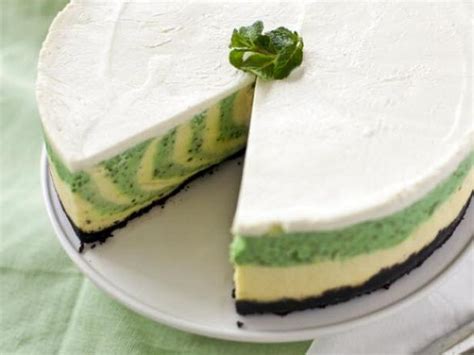 st-patricks-day-cheesecake-recipe-devour-cooking image