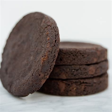 americas-best-chocolate-chip-cookies-food-wine image
