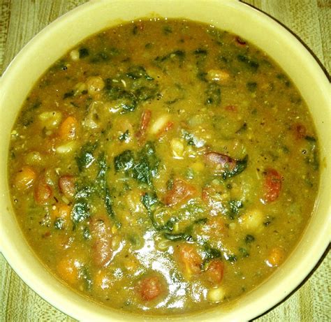 crockpot-16-bean-soup-a-dietitians-kitchen image