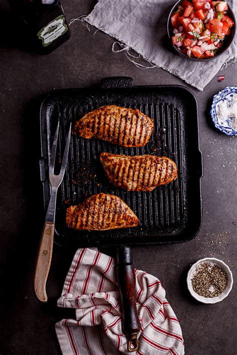 easy-grilled-mexican-chicken-with-pico-de-gallo image