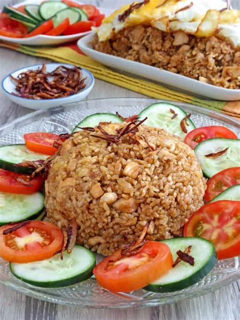 nasi-goreng-indonesian-fried-rice-kawaling-pinoy image